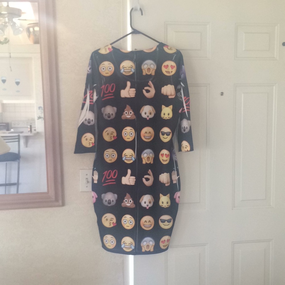 Dress - Picture 2 of 3